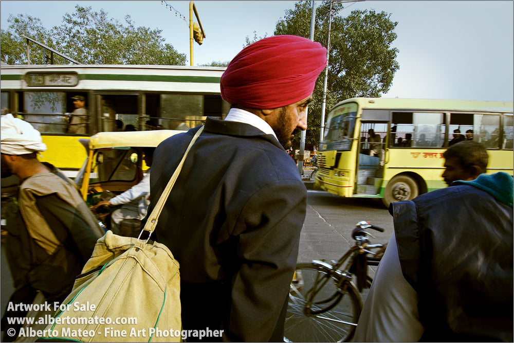 Sikh in traffic, Chandni Chowk streets, Old Delhi.