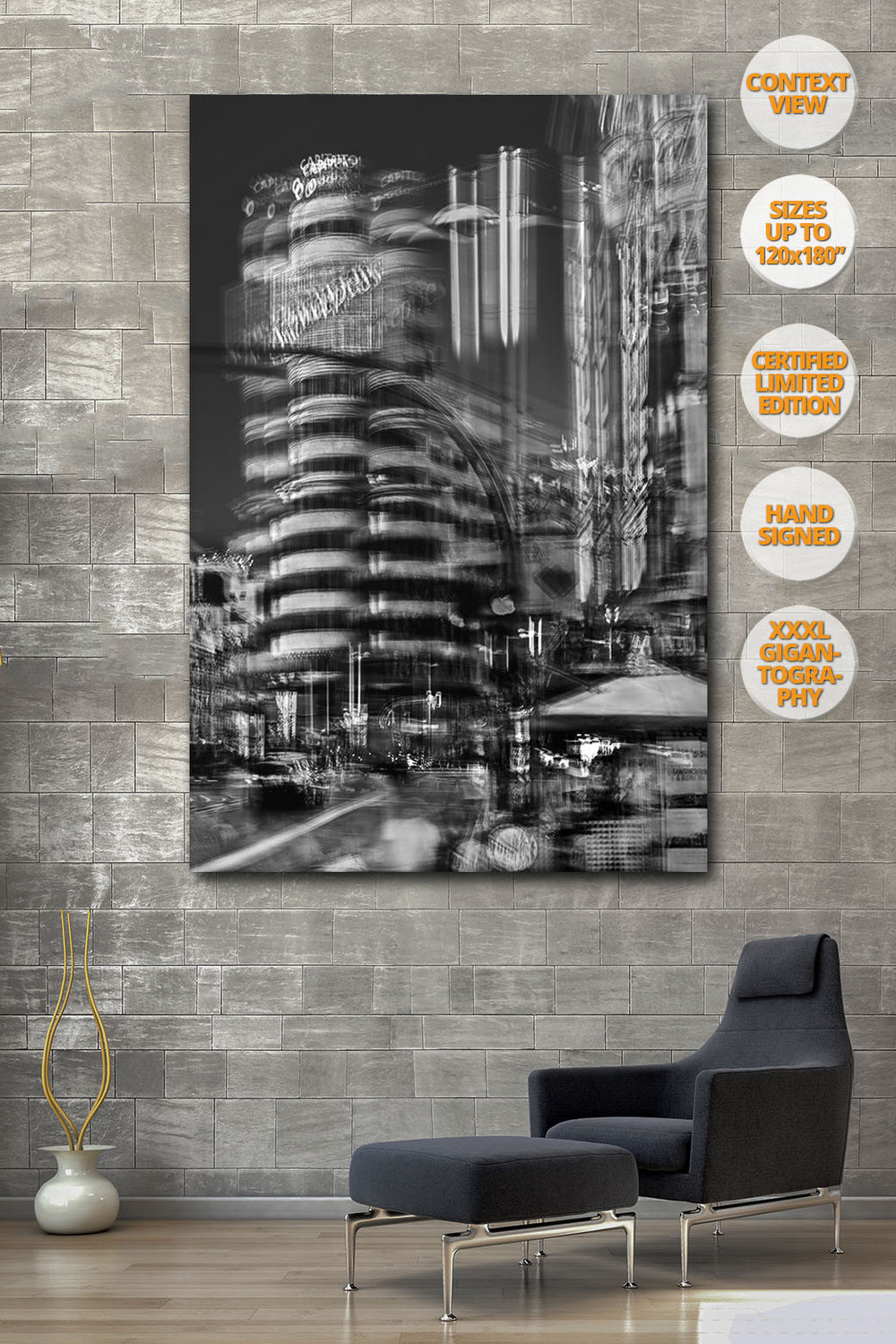 Capitol Building, Gran Via, Madrid. | Living room view.