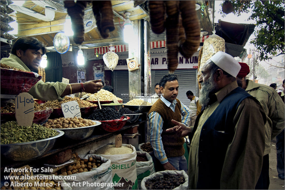Spice Bazaar near Chandni Chowk, Old Delhi. | Open Edition Print.
