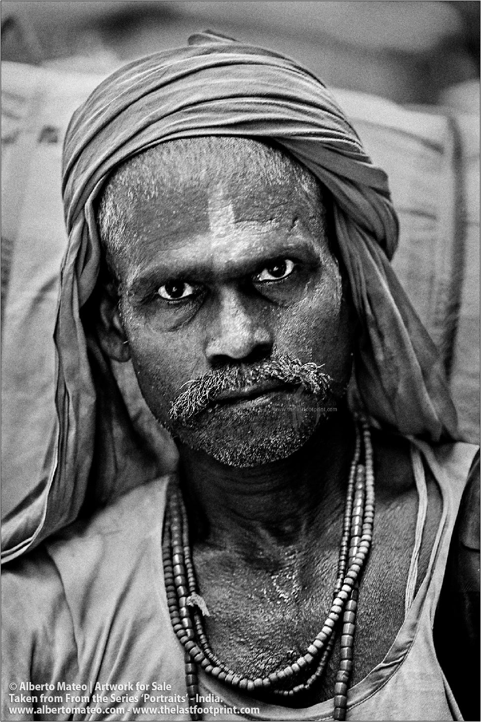 Portrait of Hindu Porter, Bara Bazar, Kolkata, India. [BLACK & WHITE]