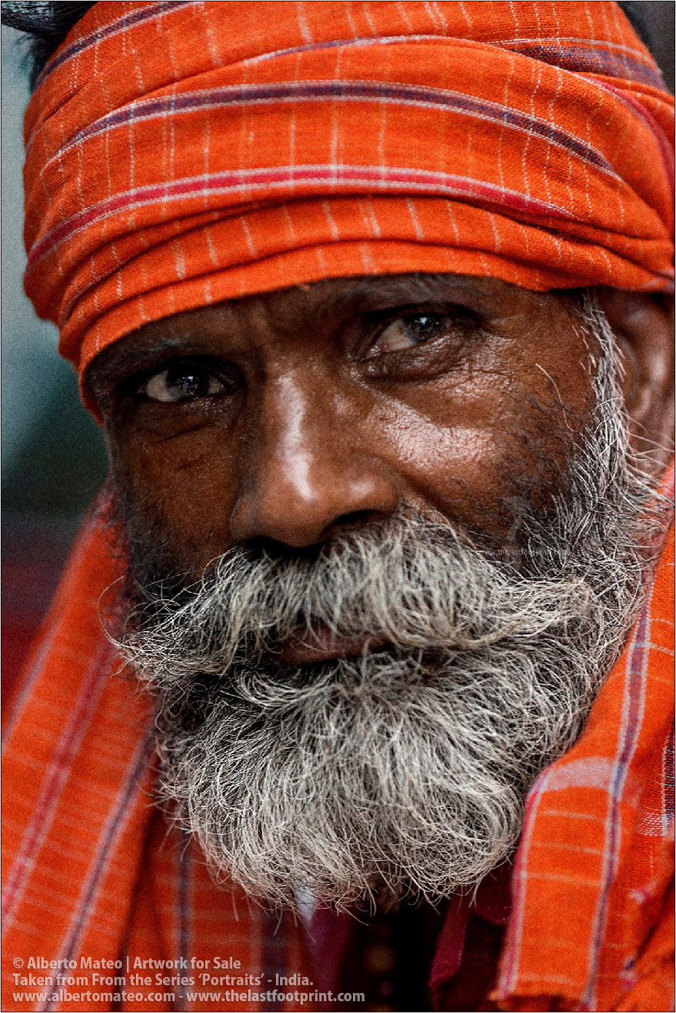 Hindu Porter (Detail), Bara Bazar streets, Kolkata, India.