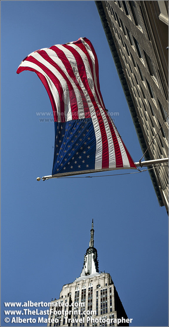 American Flag under the Empire State, Manhattan, by Alberto Mateo.
