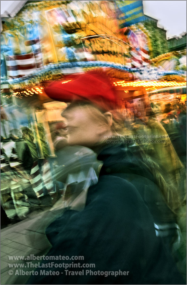 Christmas market, Hamburg, Germany. | By Alberto Mateo, Fine Art Photographer.