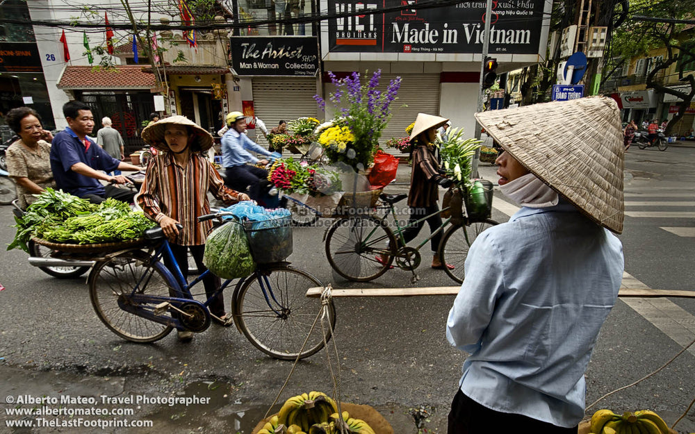 Street sellers in Hanoi old quarters, Vietnam. | Unlimited Edition Fine Art Print.