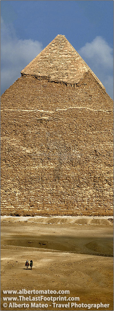 Giza Pyramids. El Cairo, Egypt. | Cropped Detail.