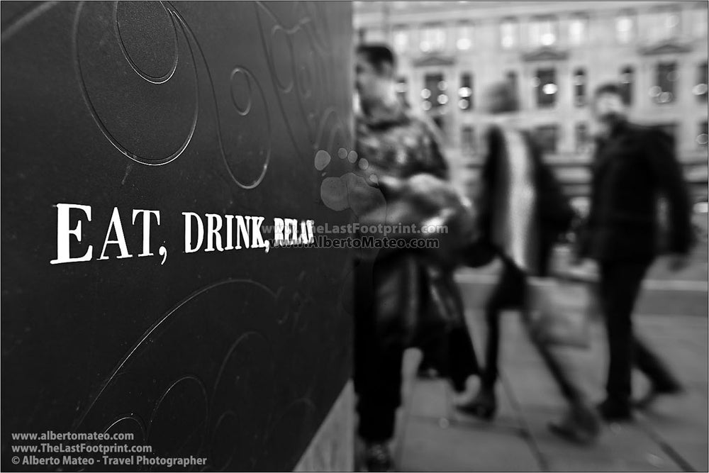 Eat, Drink, Relax, London, United Kingdom. | Full view.