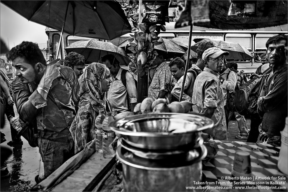 Chai Shop in Howrah Bus Station, Kolkata, Bengal, India.