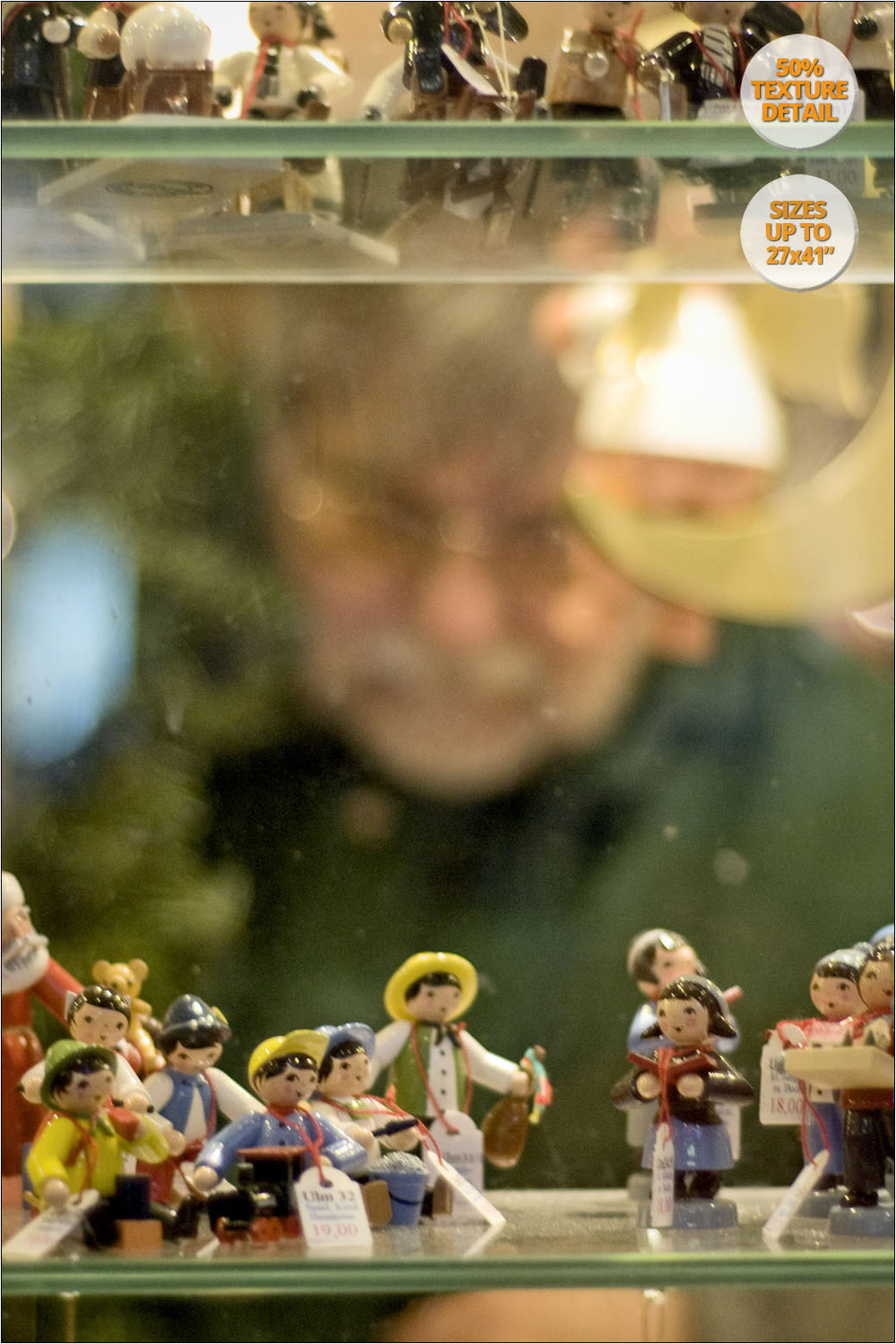 Man selling Christmas toys, Hamburg, Germany. | 50% Detail.
