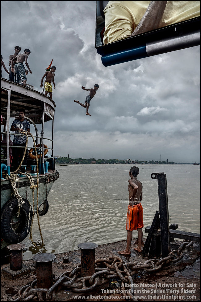 Jump from the roof of ship, Kolkata, India.