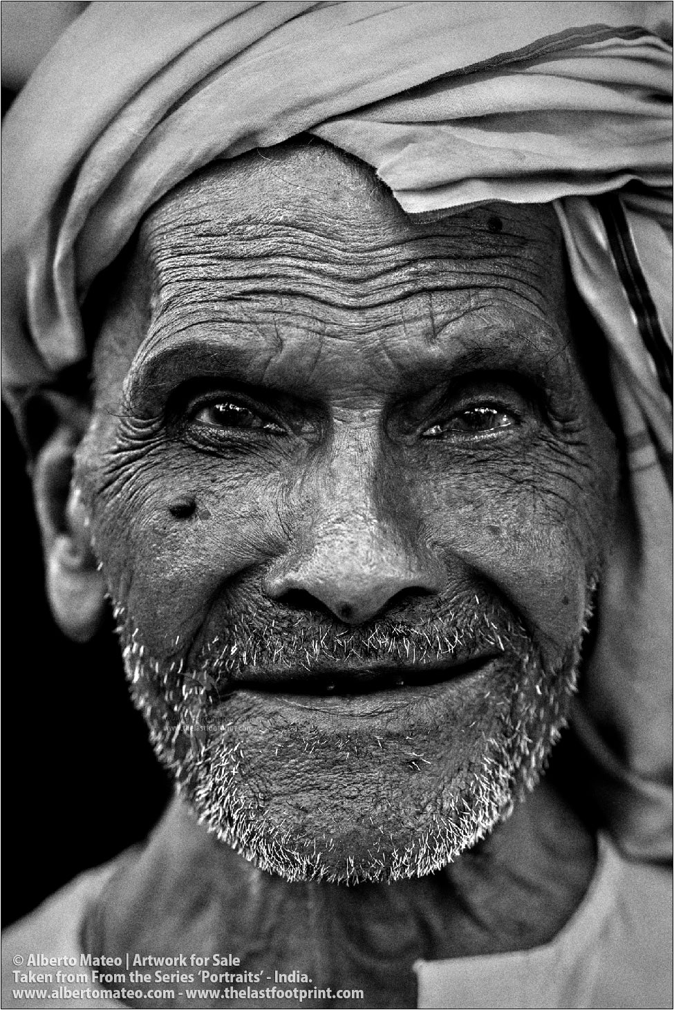 Portrait of Elderly Muslim Man, Ballia, Uttar Pradesh, India.