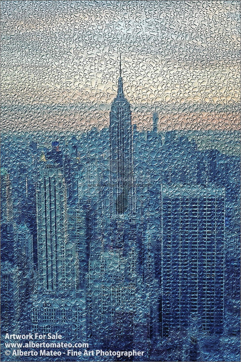 Empire State under the Rain, New York. Manhattan, New York.