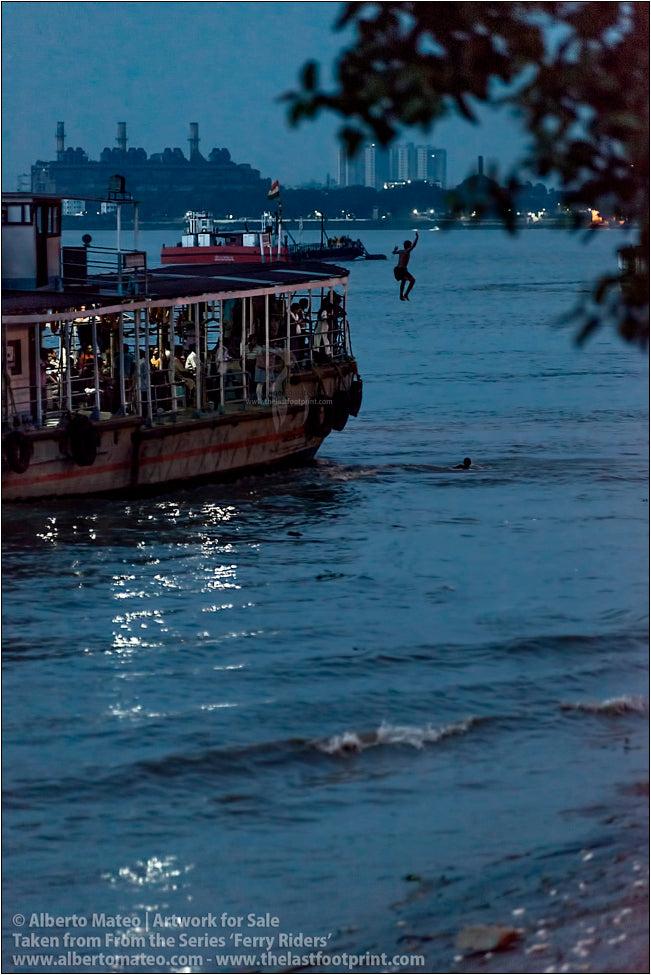 The Ghats in Hooghly River at dusk, Kolkata, India.