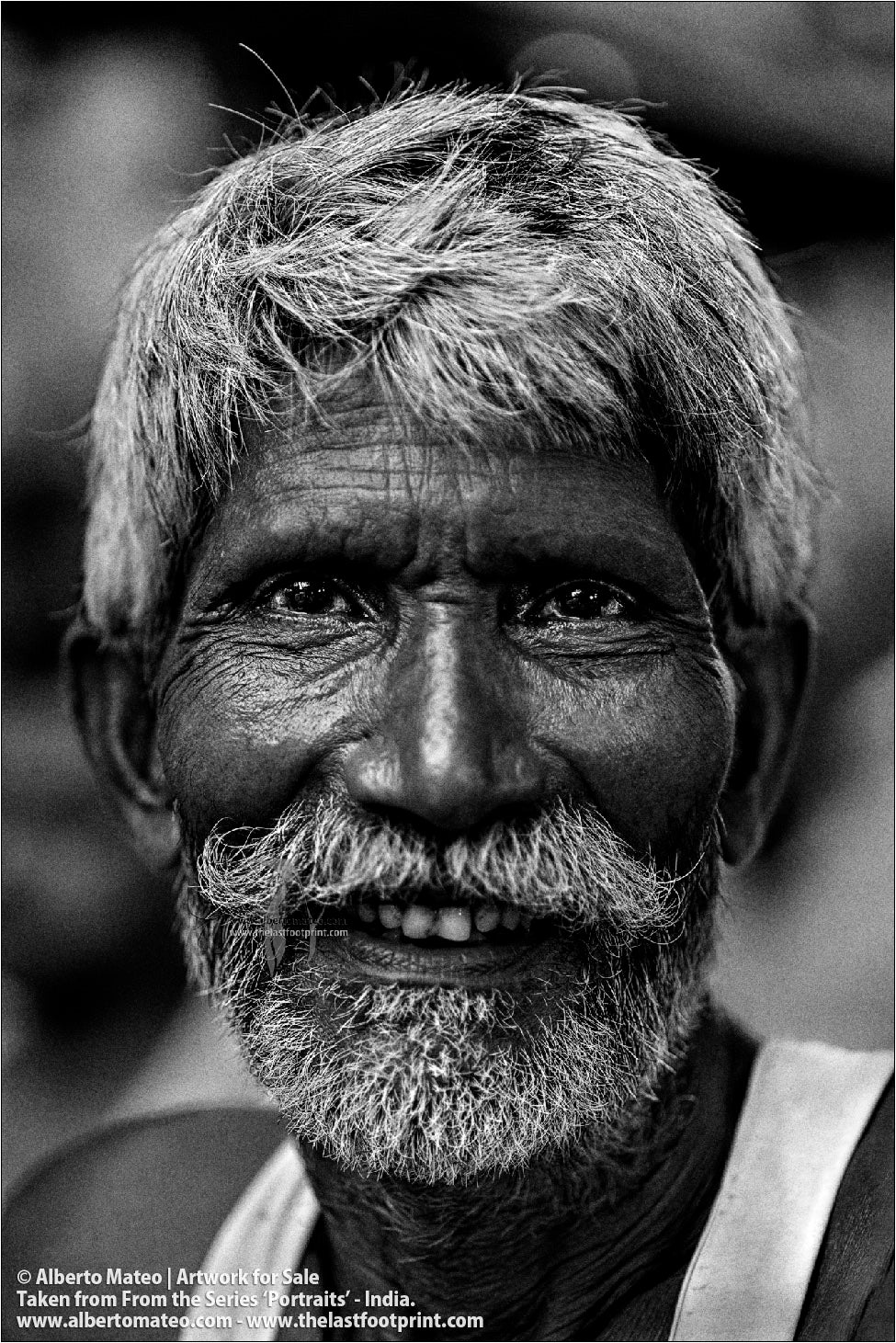 Smiling elderly Porter, Bara Bazar, Kolkata, India.