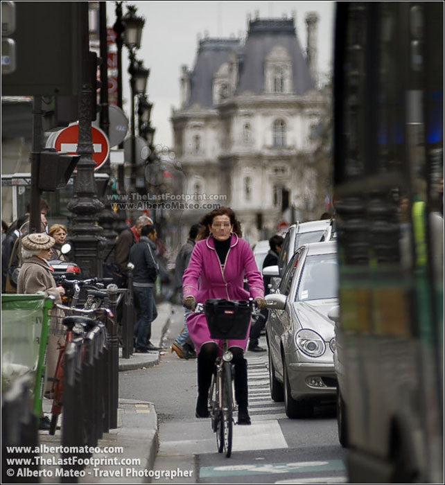 Rue Rivoli, Paris, France.