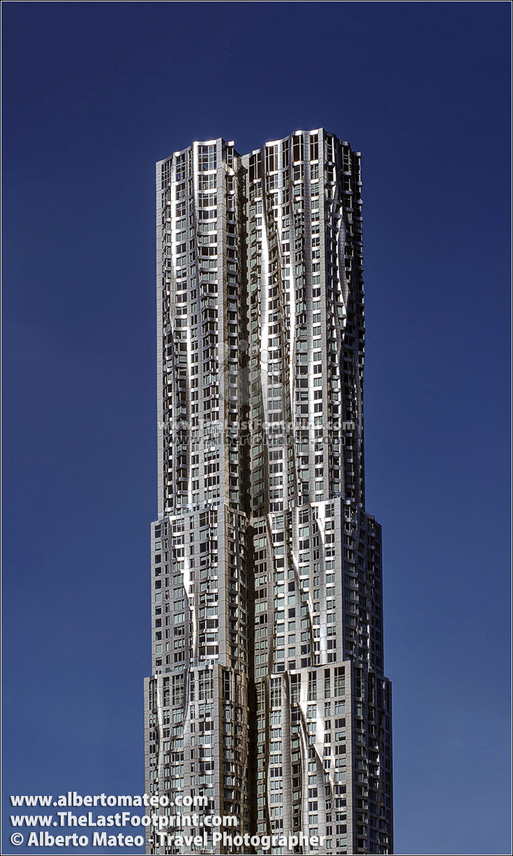 Beekman Tower, Manhattan, New York. | By Alberto Mateo, Fine Art Photographer.