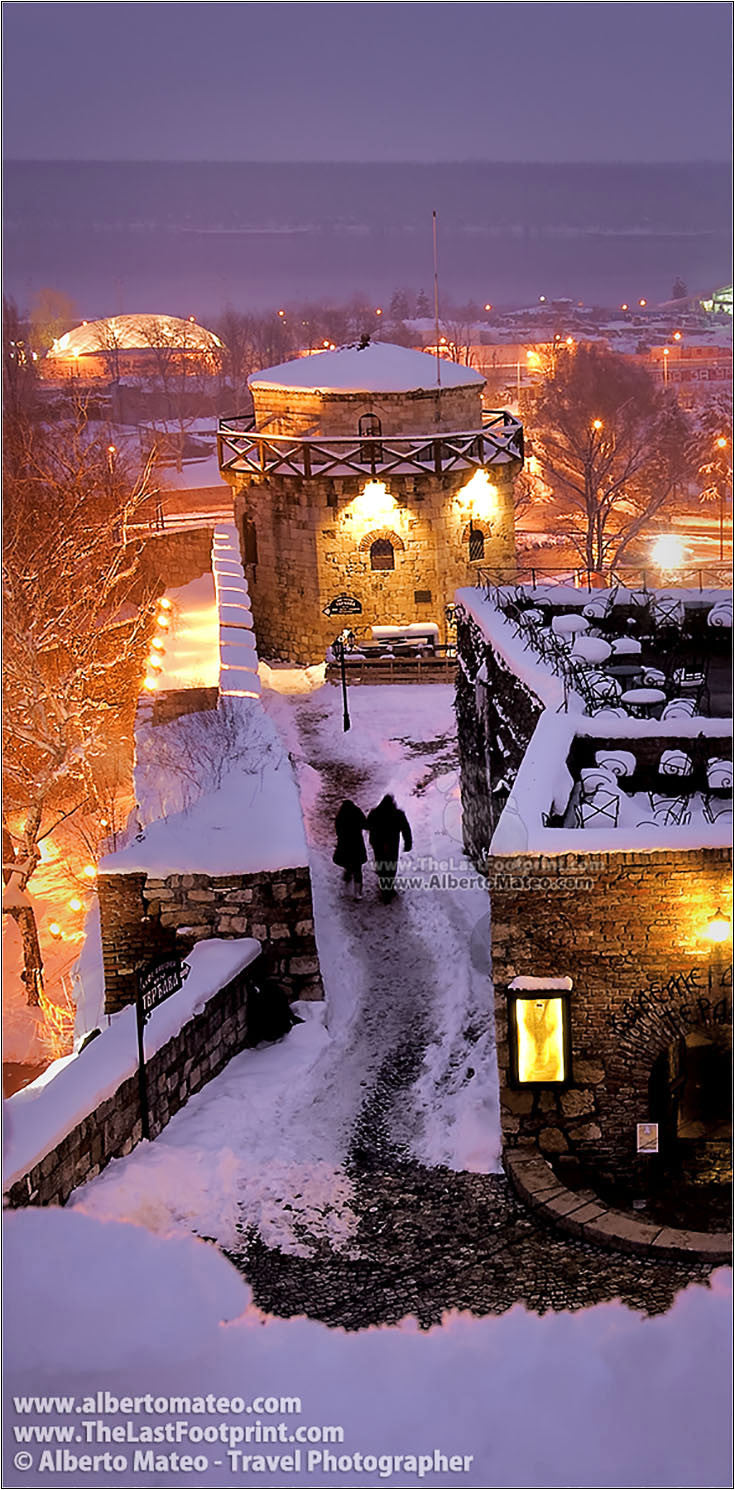 Couple walking in Kalemegdan Citadel, Belgrade. | Fine Art Prints by Alberto Mateo.